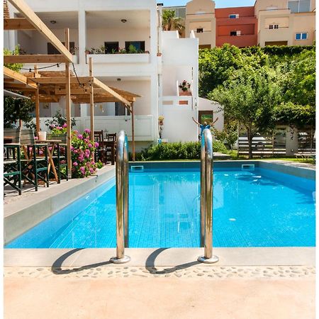 Tree Of Life Art Hotel Agia Marina  Exterior photo